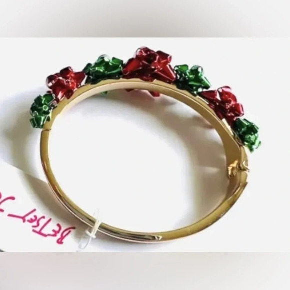 BETSEY JOHNSON SET Christmas Holiday Bows Bracelet & 2 Pair of Earrings NEW NWT - Picture 3 of 4